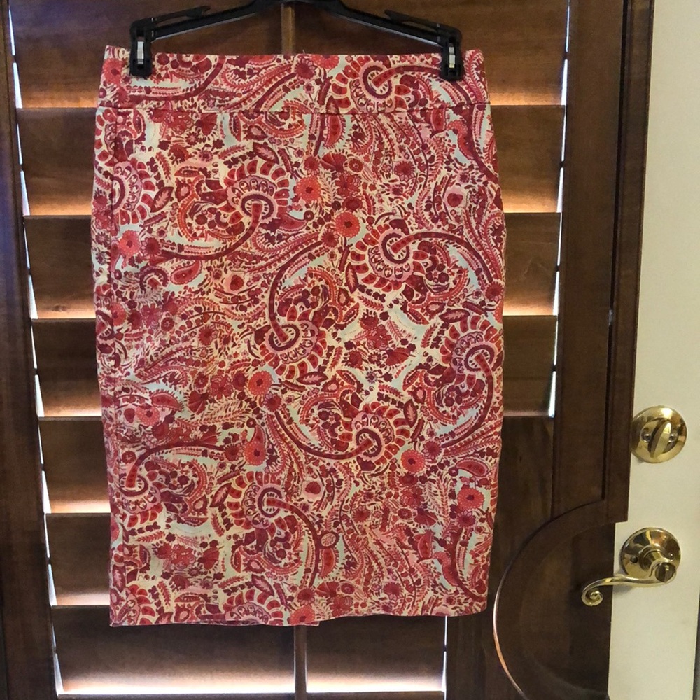 Loft pencil skirt